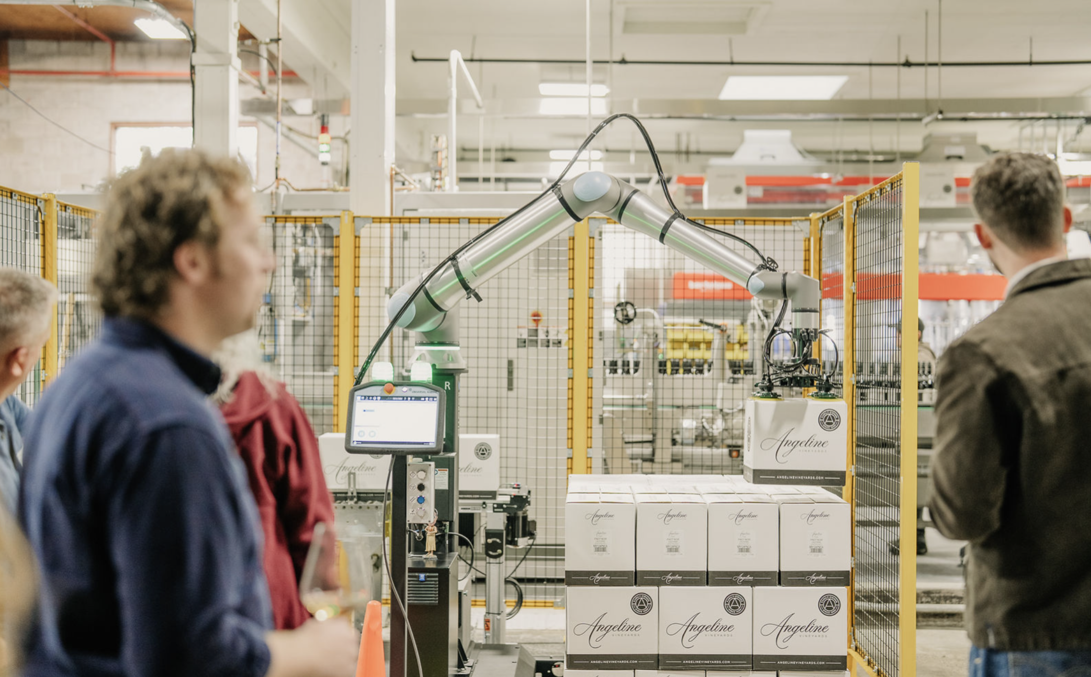 Wine Palletizing - Cobot Palletizing 